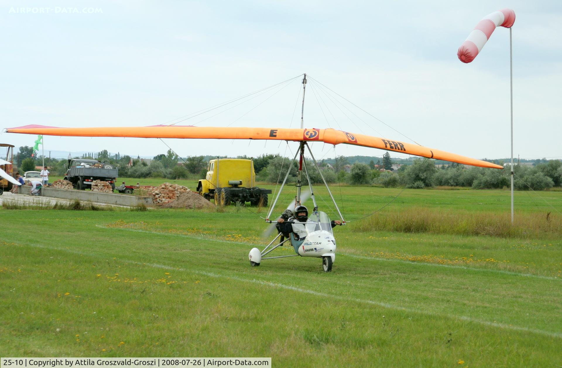 25-10, 1992 Halley Apollo C-14 Racer GT C/N 010192, Balatonfökajár Airport, Hungary