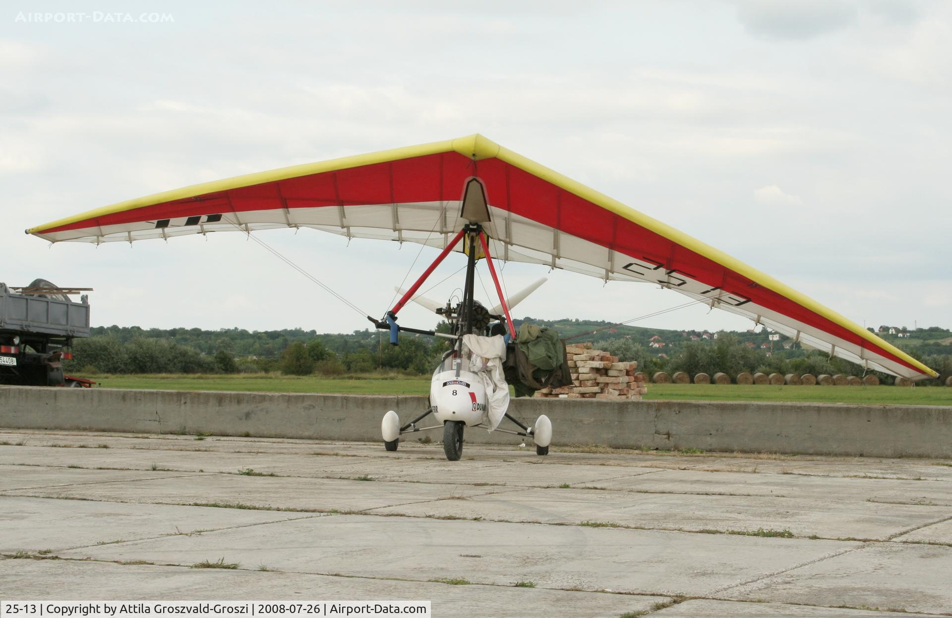 25-13, 1993 Halley Apollo C-10/ Racer GT C/N 990799/2002/1, Balatonfökajár Airport, Hungary