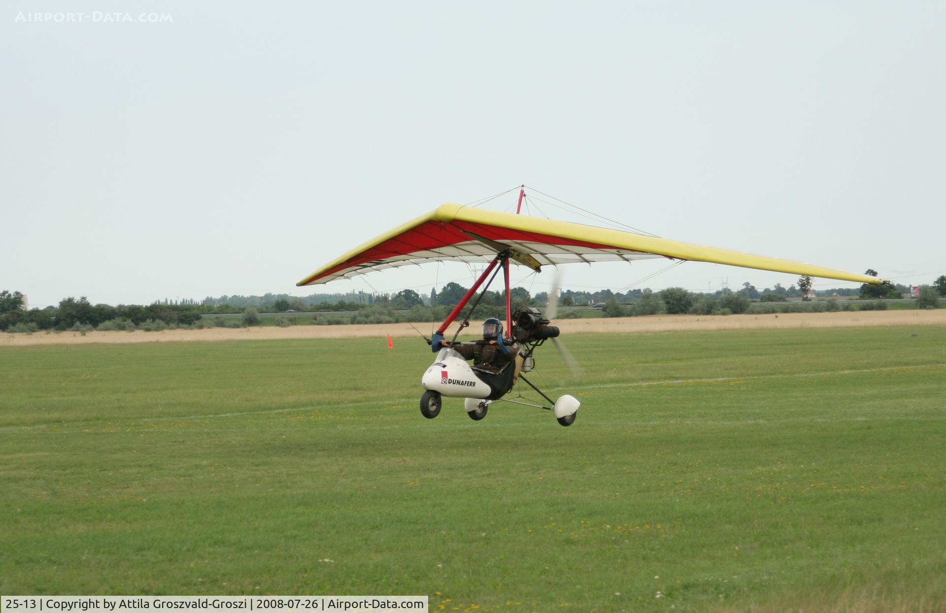 25-13, 1993 Halley Apollo C-10/ Racer GT C/N 990799/2002/1, Balatonfökajár Airport, Hungary