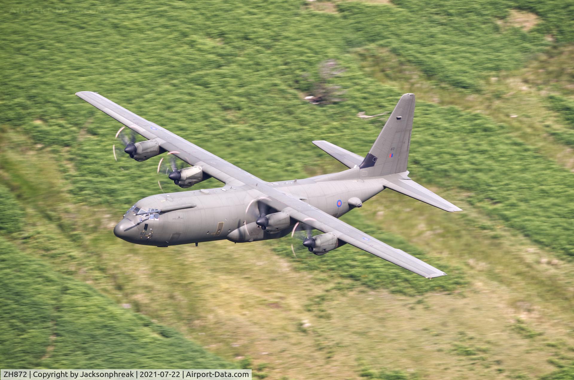ZH872, 1997 Lockheed Martin C-130J-30 Hercules C.4 C/N 382-5456, Low Level at Bwlch Oerdrws, Mach Loop. Wales. UK