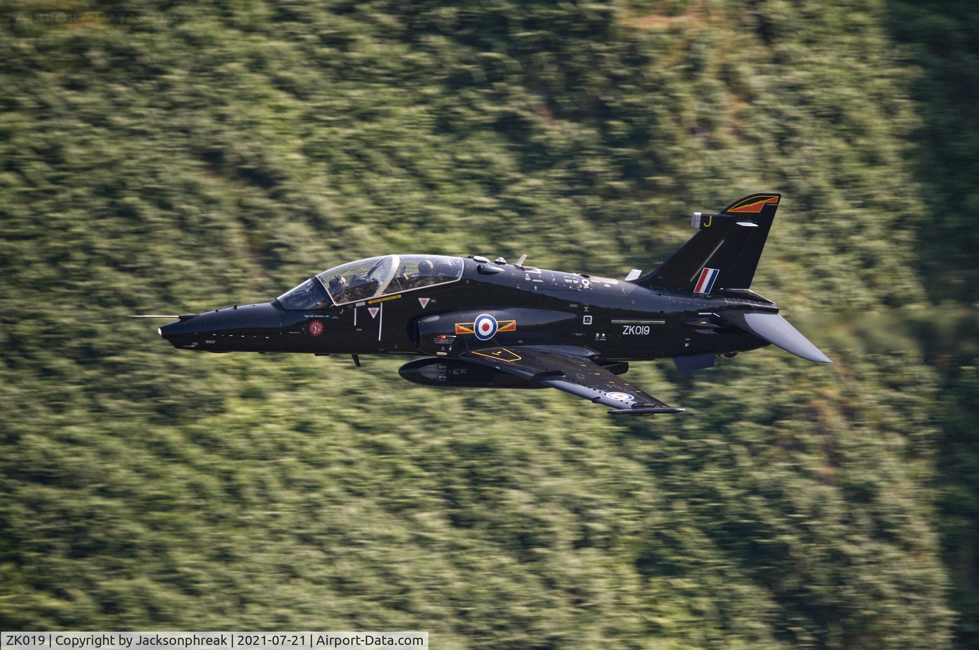 ZK019, 2008 British Aerospace Hawk T2 C/N RT010/1248, Low Level at Bwlch Oerdrws, Mach Loop. Wales. UK