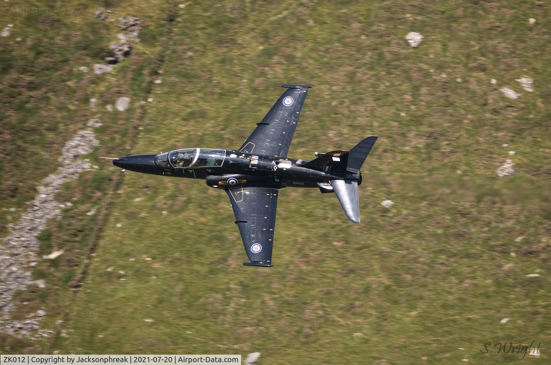 ZK012, 2008 British Aerospace Hawk T2 C/N RT003/1241, Low Level at Bwlch Oerdrws in the Mach Loop, Wales. UK