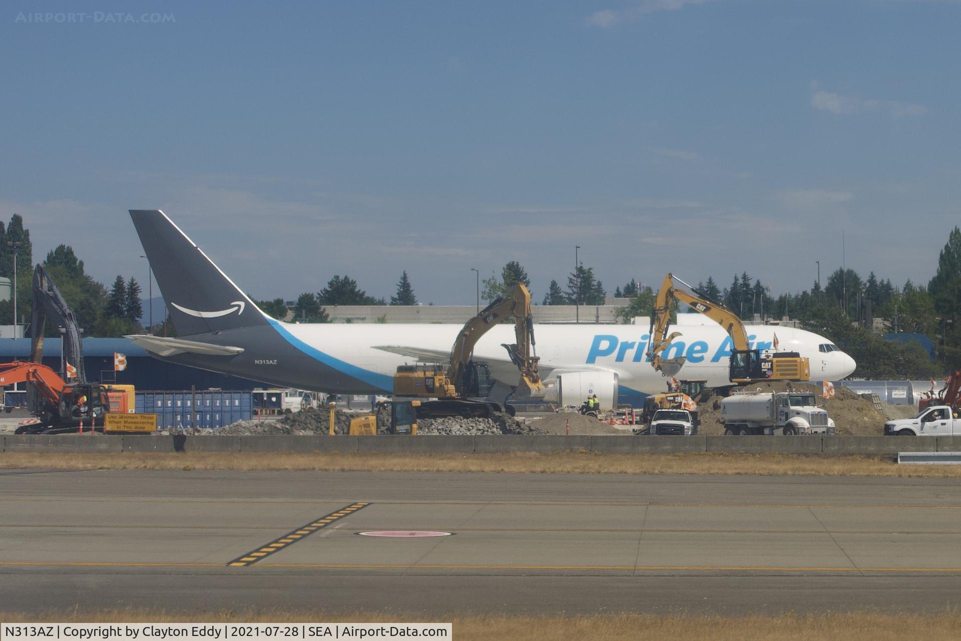 N313AZ, 1990 Boeing 767-338 C/N 24930, SEA 2021.