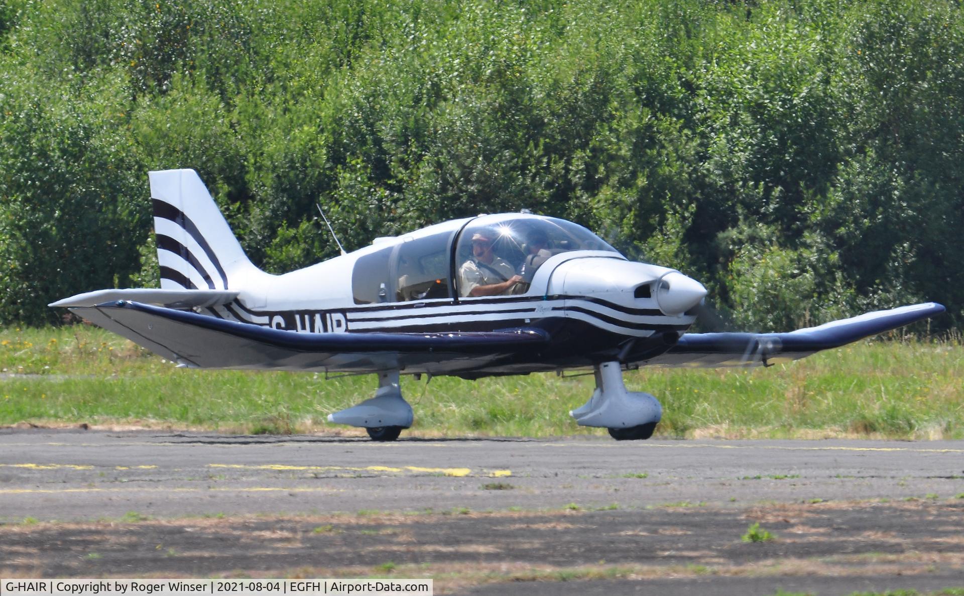 G-HAIR, 2000 Robin DR-400-180 Regent Regent C/N 2479, Visiting Regent.