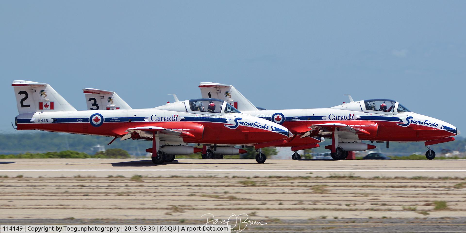 114149, Canadair CT-114 Tutor C/N 1149, 3 ship taking off