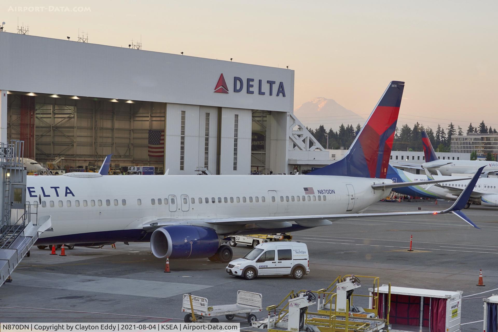 N870DN, 2017 Boeing 737-932/ER C/N 31981, SEA 2021.