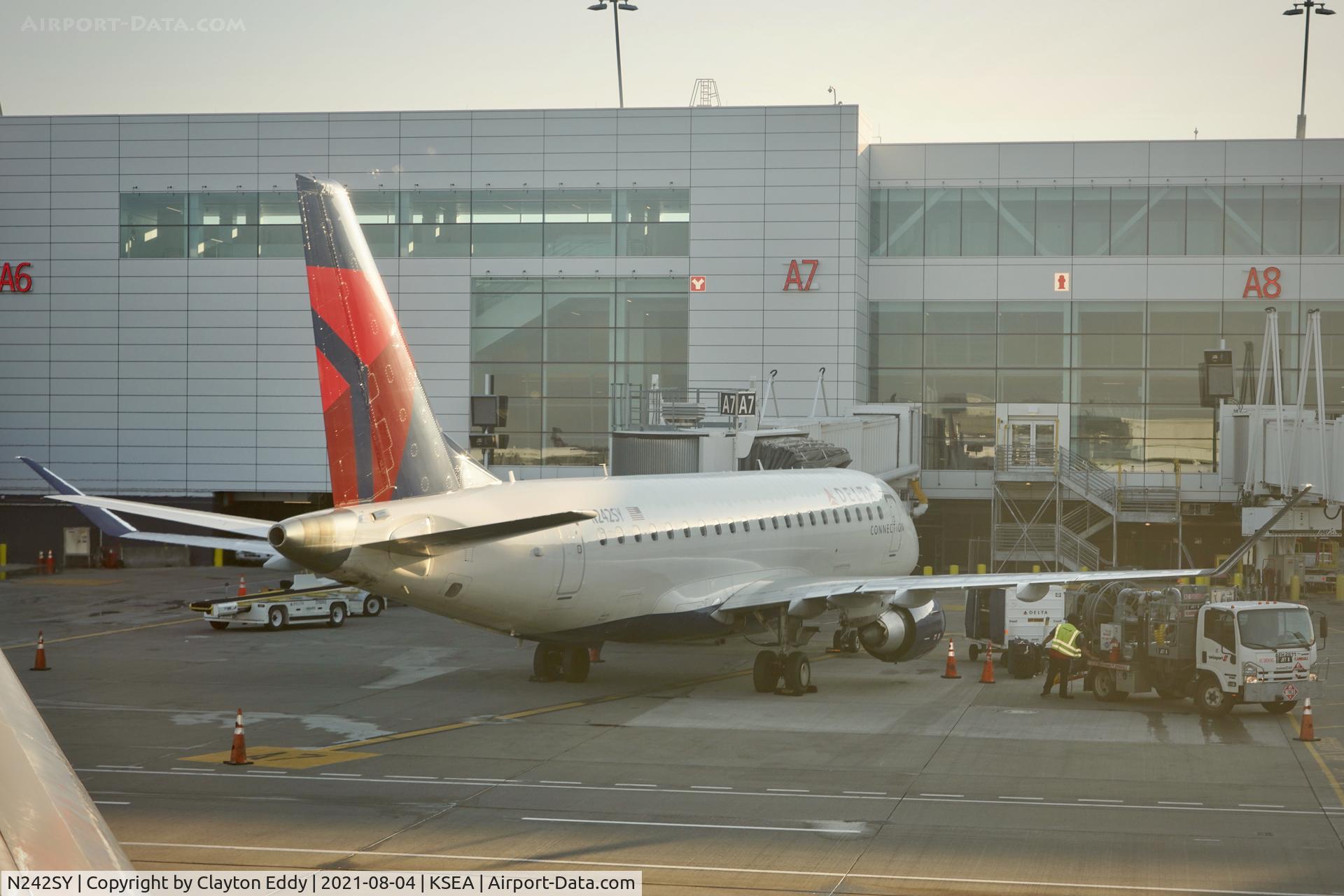 N242SY, 2016 Embraer 175LR (ERJ-170-200LR) C/N 17000588, SEA 2021.