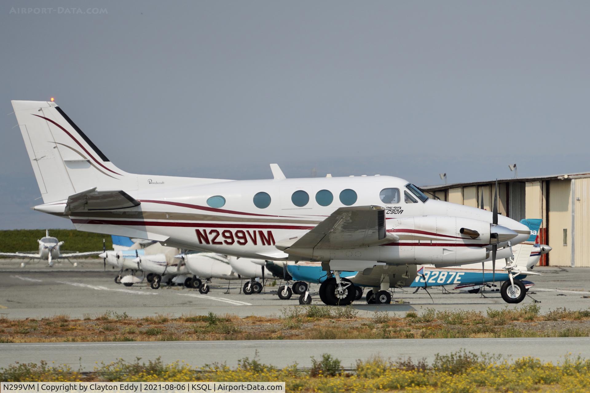 N299VM, 1986 Beech C90 C/N LJ-1125, San Carlos Airport California 2021.