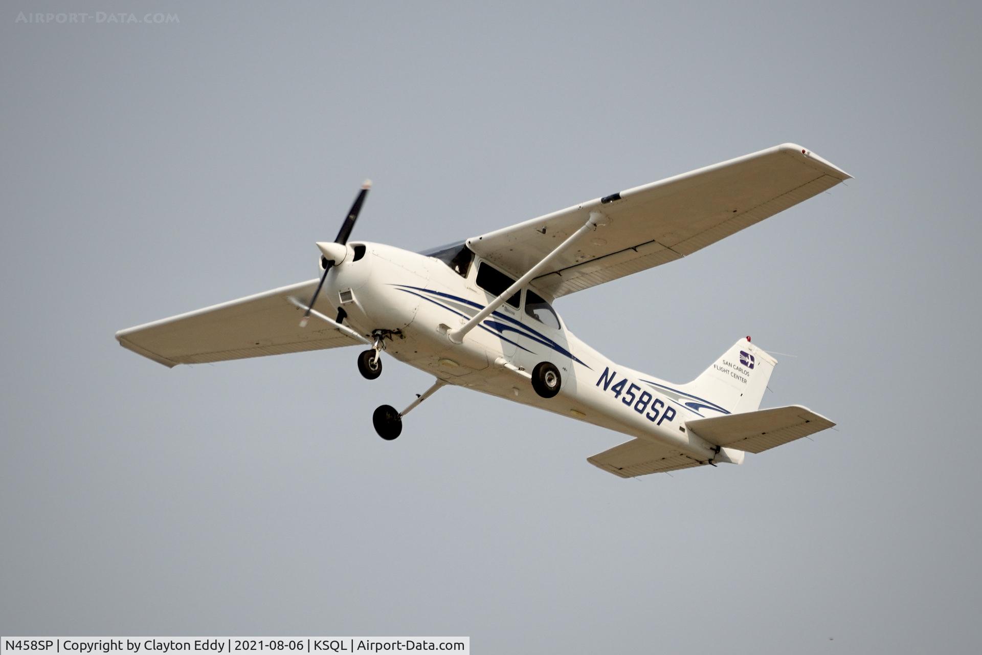 N458SP, 1999 Cessna 172S C/N 172S8323, San Carlos Airport California 2021.
