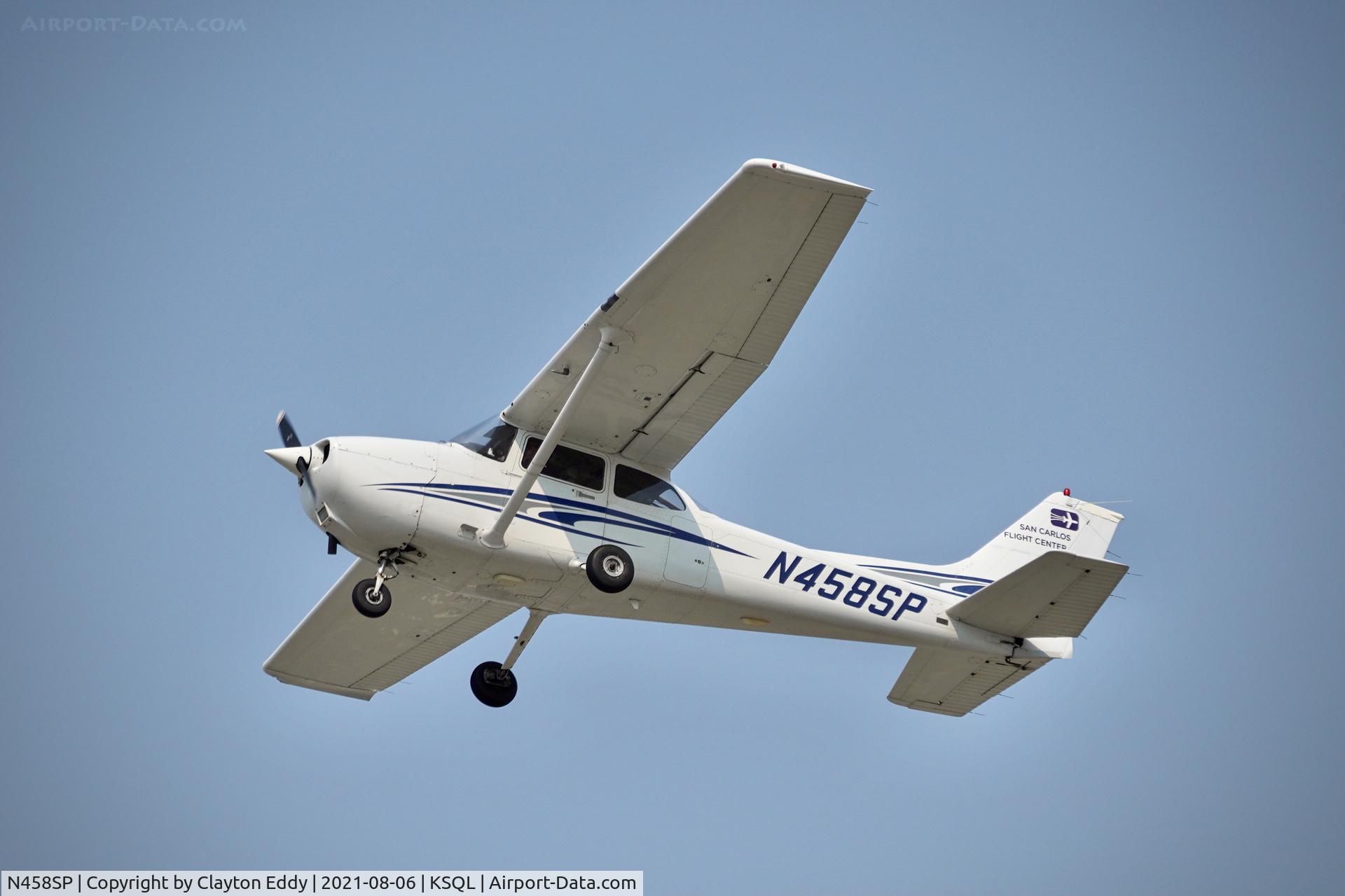 N458SP, 1999 Cessna 172S C/N 172S8323, San Carlos Airport California 2021.