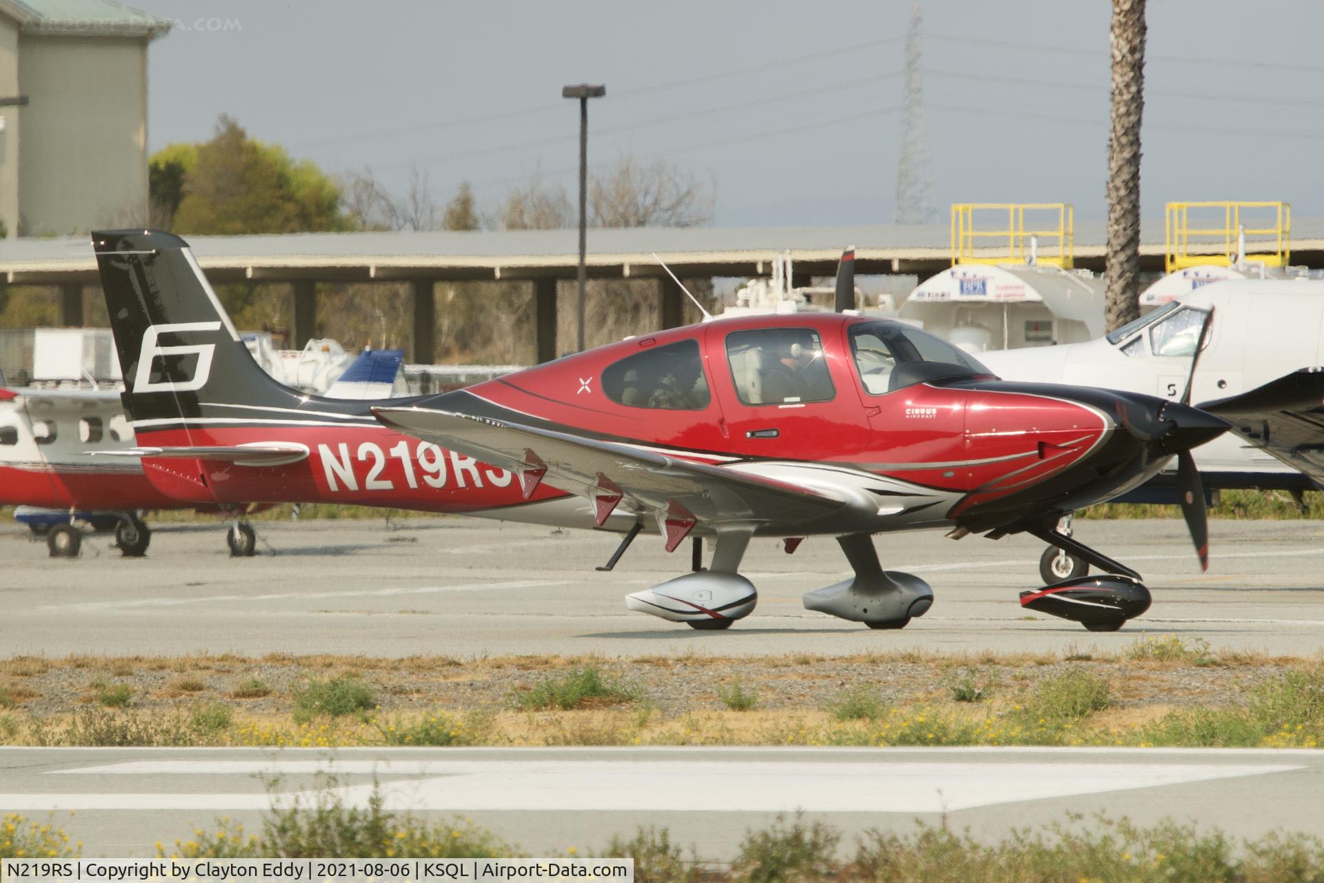 N219RS, 2020 Cirrus SR22T C/N 2086, San Carlos Airport California 2021.