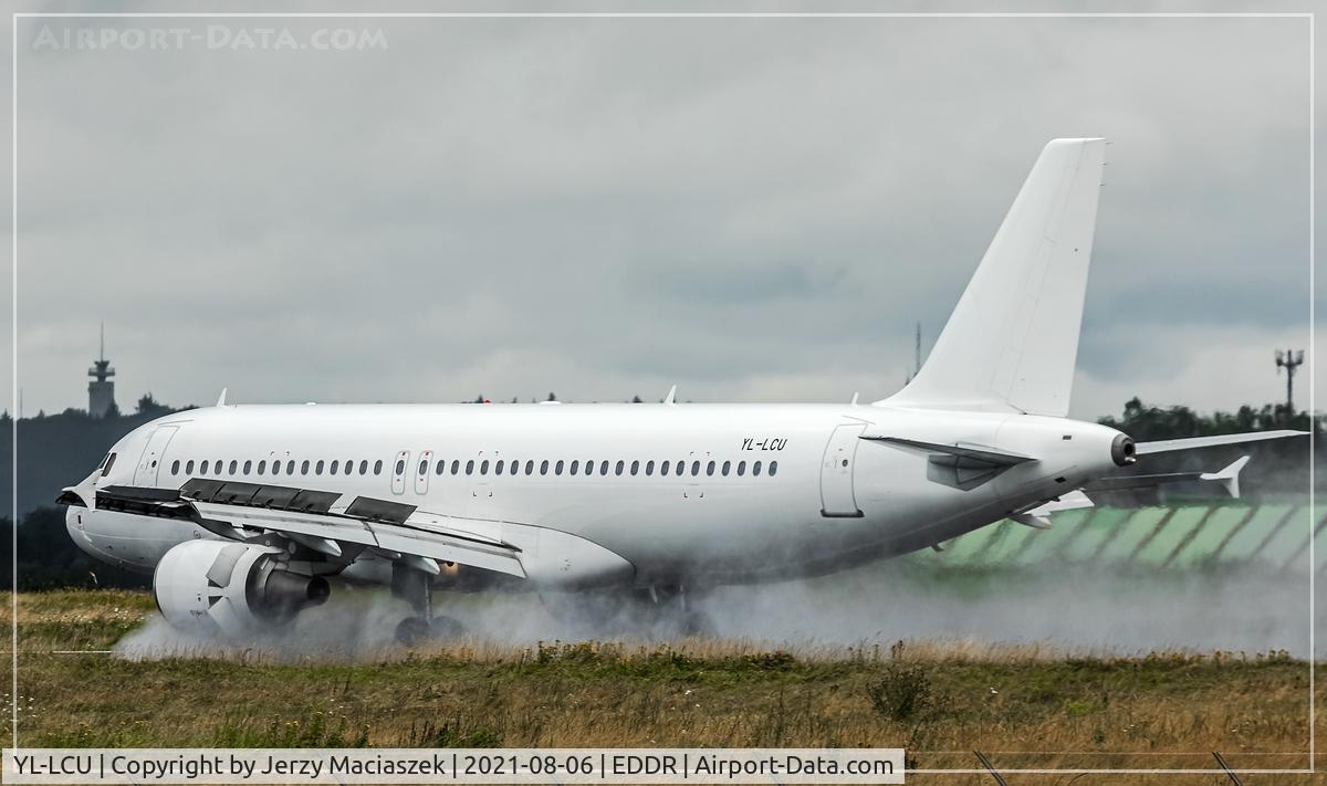YL-LCU, 2002 Airbus A320-214 C/N 1762, 2002 Airbus A320-214, c/n: 1762
