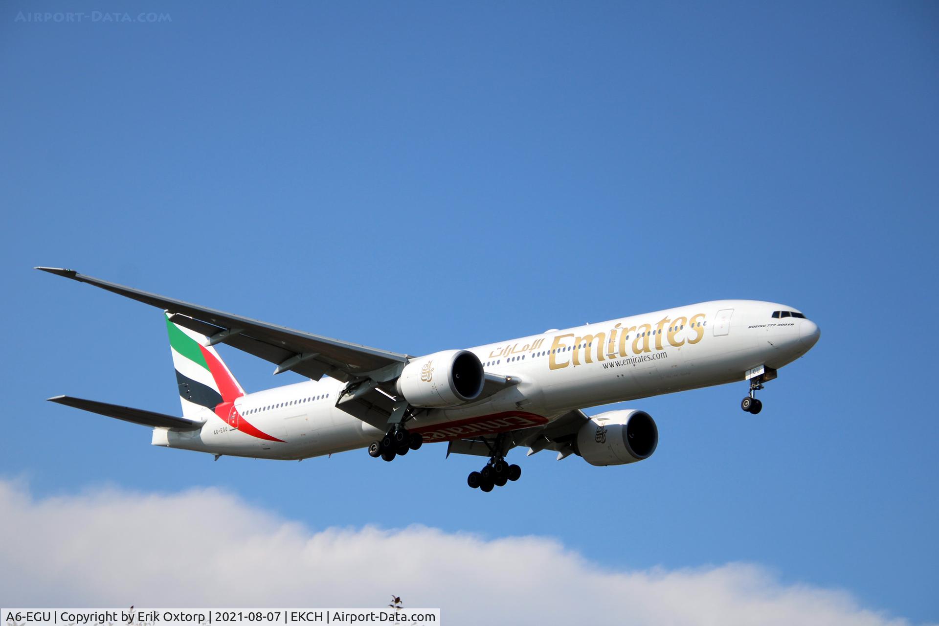 A6-EGU, 2012 Boeing 777-31H/ER C/N 41079, A6-EGU landing rw 12
