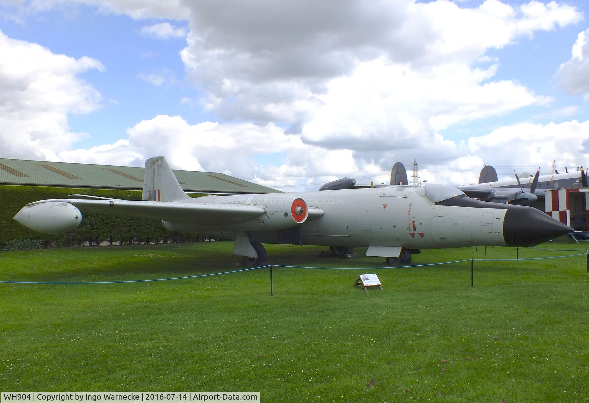 WH904, 1954 English Electric Canberra T.19 C/N SH1647, English Electric Canberra T19 (built as T11 radar trainer) at the Newark Air Museum