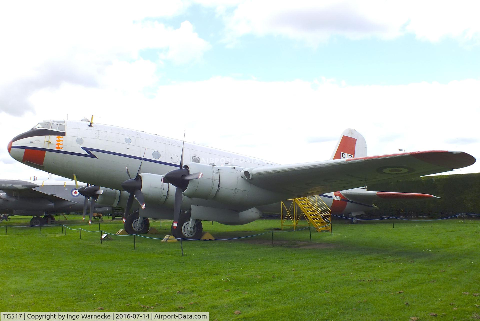 TG517, 1948 Handley Page Hastings T.5 C/N HP67/21, Handley Page Hastings T5 at the Newark Air Museum