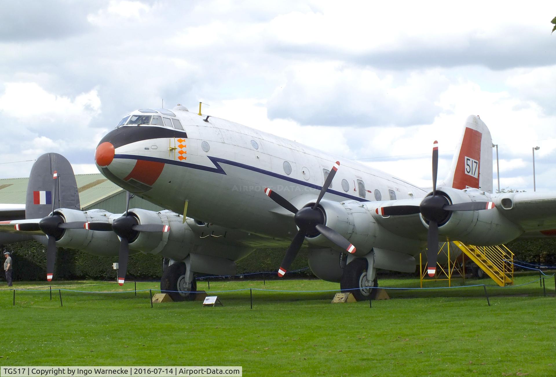 TG517, 1948 Handley Page Hastings T.5 C/N HP67/21, Handley Page Hastings T5 at the Newark Air Museum