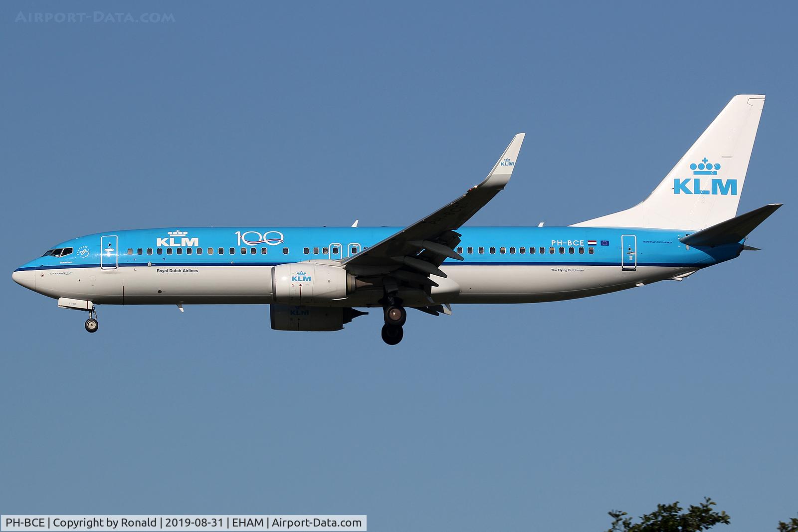 PH-BCE, 2014 Boeing 737-8K2 C/N 42151, at spl