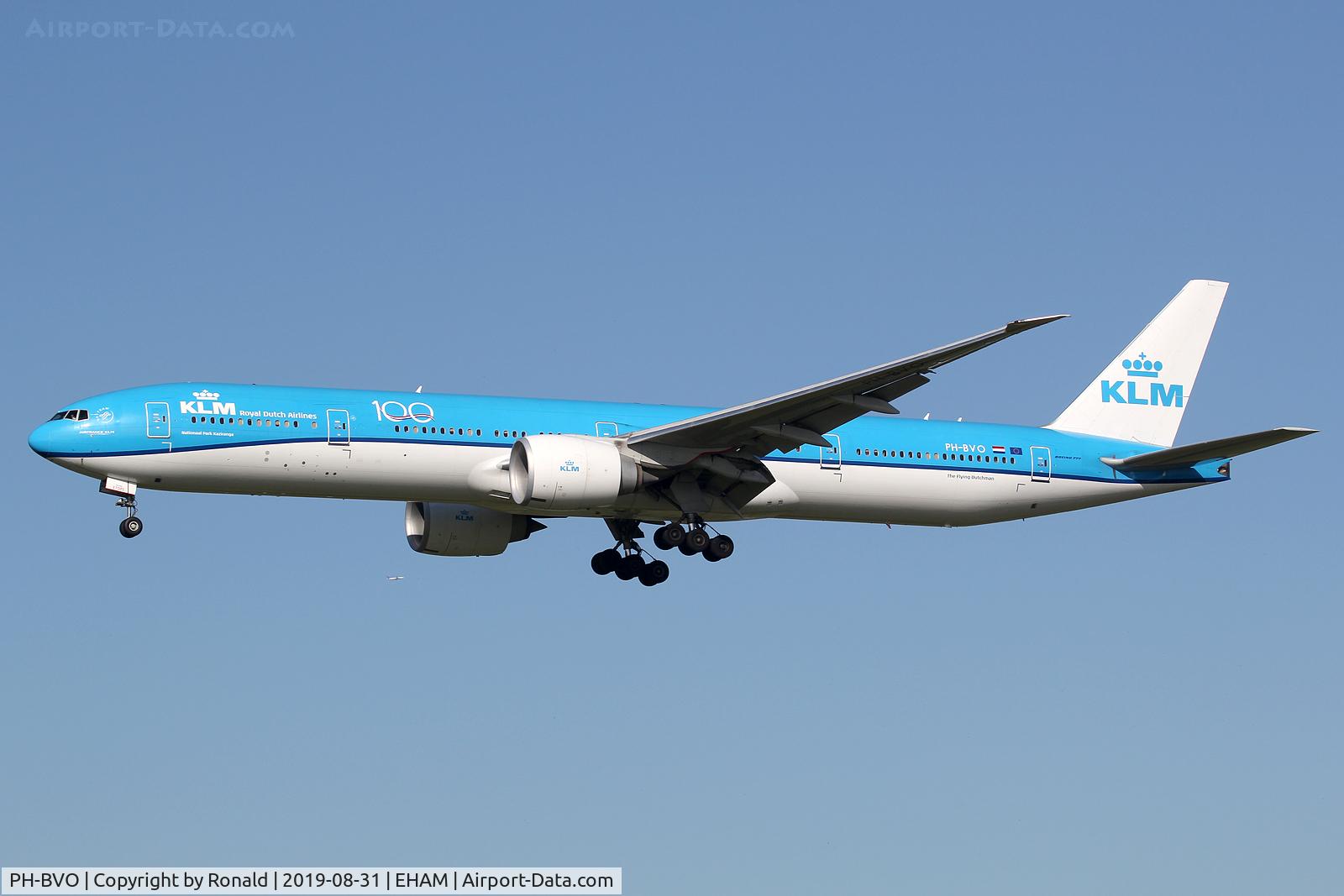 PH-BVO, 2015 Boeing 777-306/ER C/N 35946, at spl