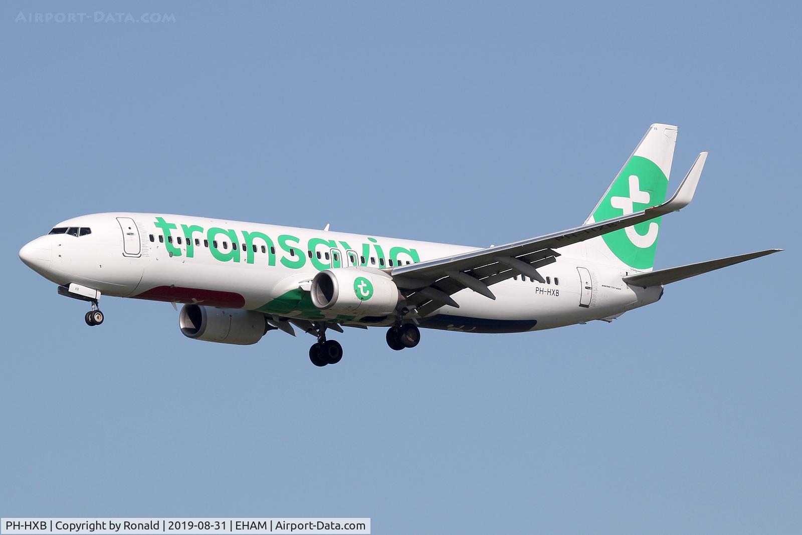 PH-HXB, 2016 Boeing 737-8K2 C/N 41340, at spl