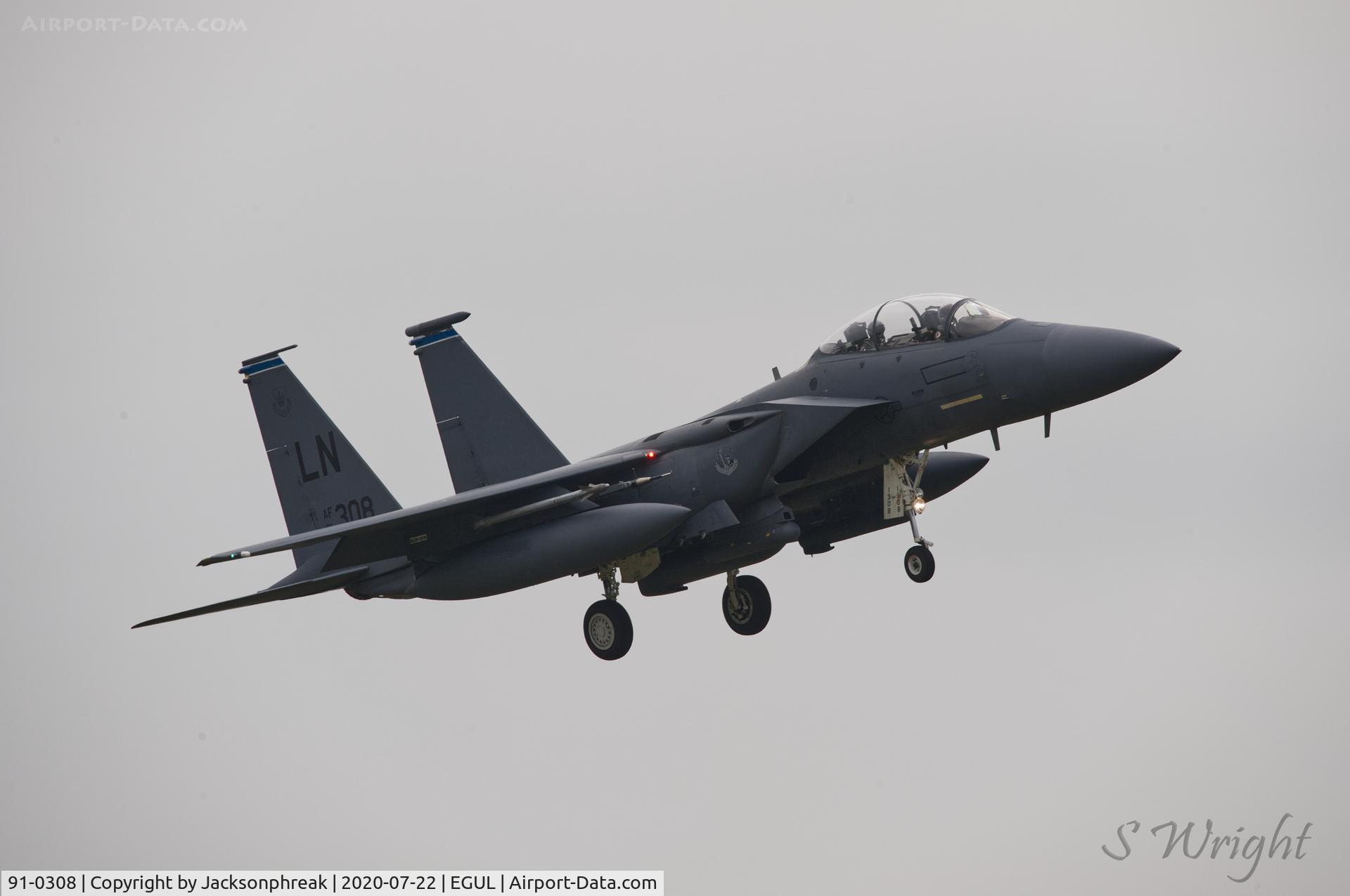 91-0308, 1991 McDonnell Douglas F-15E Strike Eagle C/N 1215/E173, On finals at RAF Lakenheath