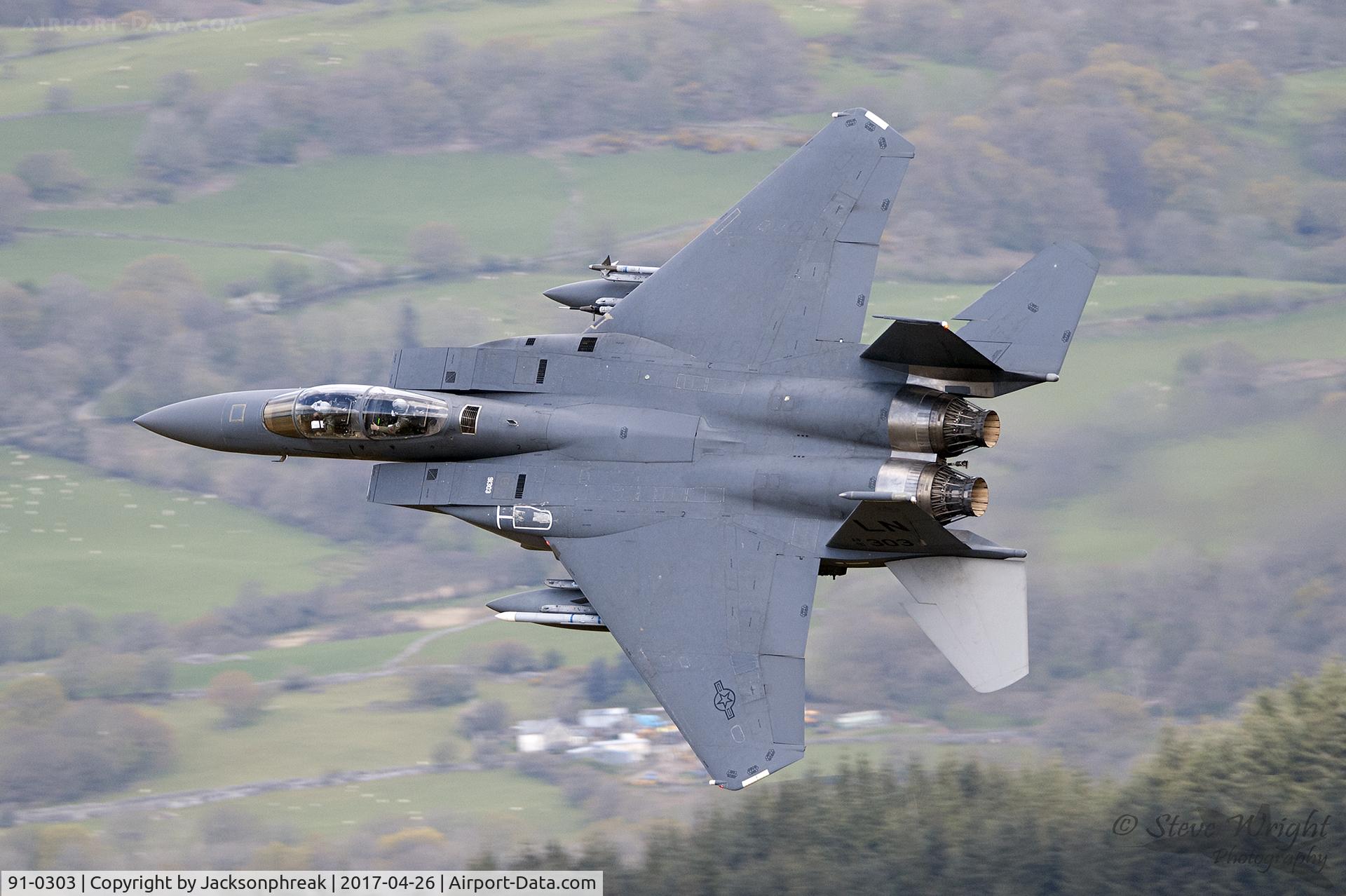 91-0303, 1991 McDonnell Douglas F-15E Strike Eagle C/N 1210/E168, Bwlch Oerdrws, Mach Loop. Wales UK