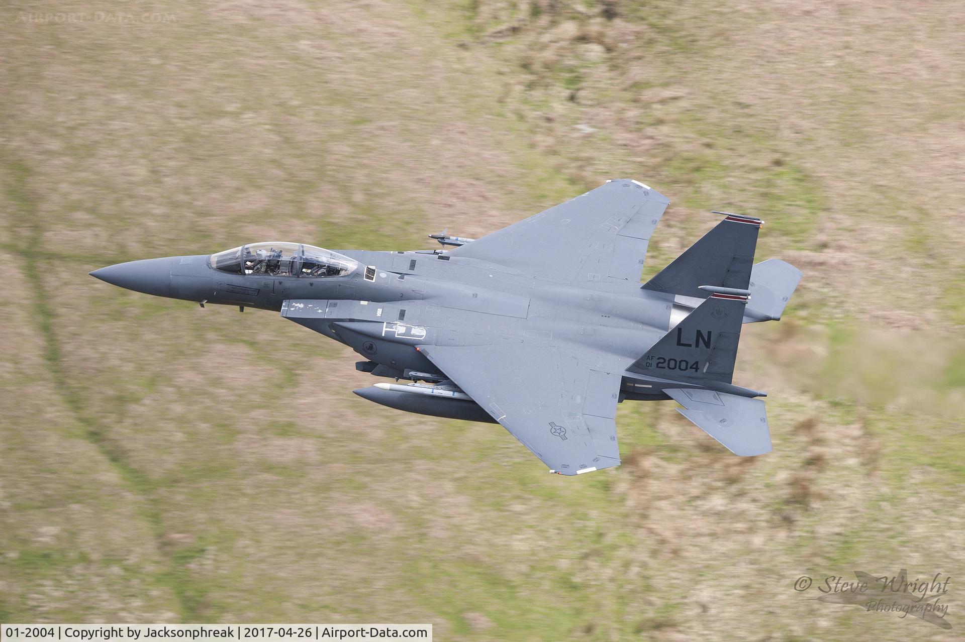 01-2004, 2001 McDonnell Douglas F-15E Strike Eagle C/N 1375/E236, Bwlch Oerdrws, Mach Loop. Wales UK
