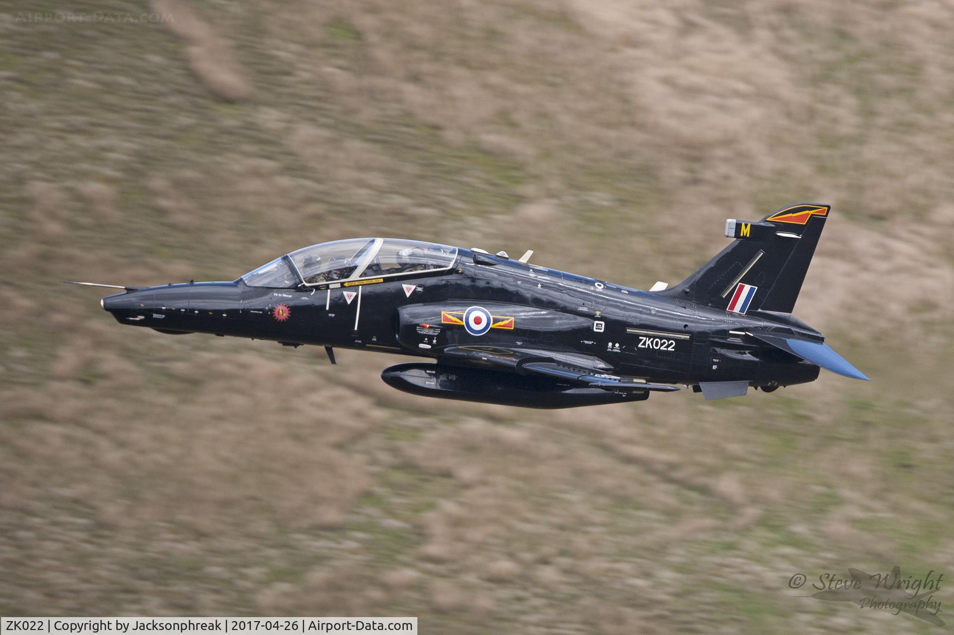 ZK022, 2009 British Aerospace Hawk T2 C/N RT013/1251, Bwlch Oerdrws, Mach Loop. Wales UK