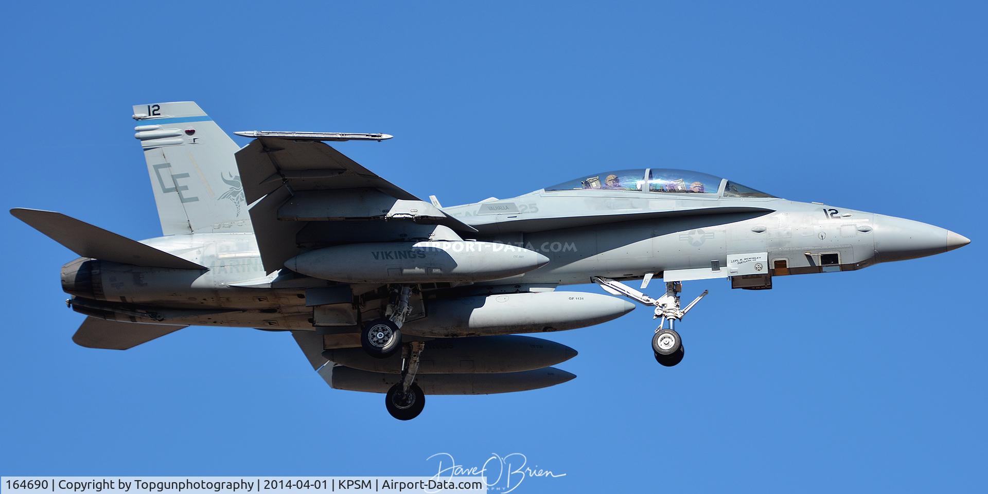 164690, McDonnell Douglas F/A-18D Hornet C/N 1123, TREND55