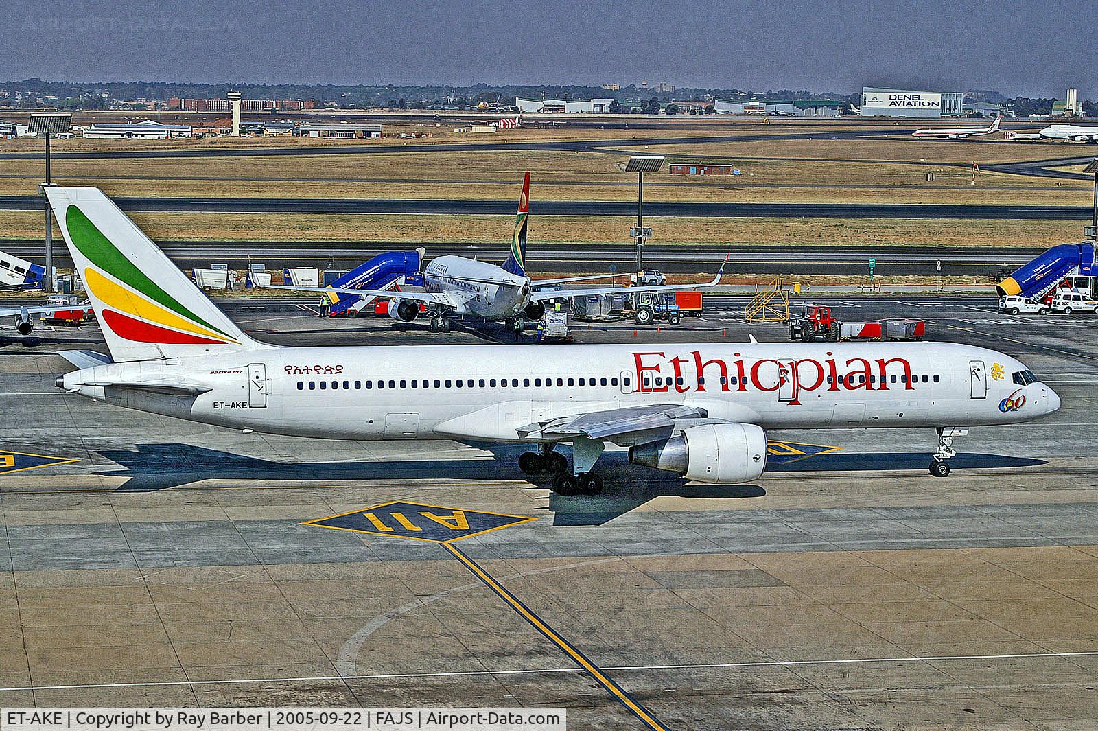 ET-AKE, 1992 Boeing 757-260/ER C/N 26057/444, ET-AKE   Boeing 757-260 [26057] (Ethiopian Airlines) Johannesburg-Int'l~ZS 22/09/2006