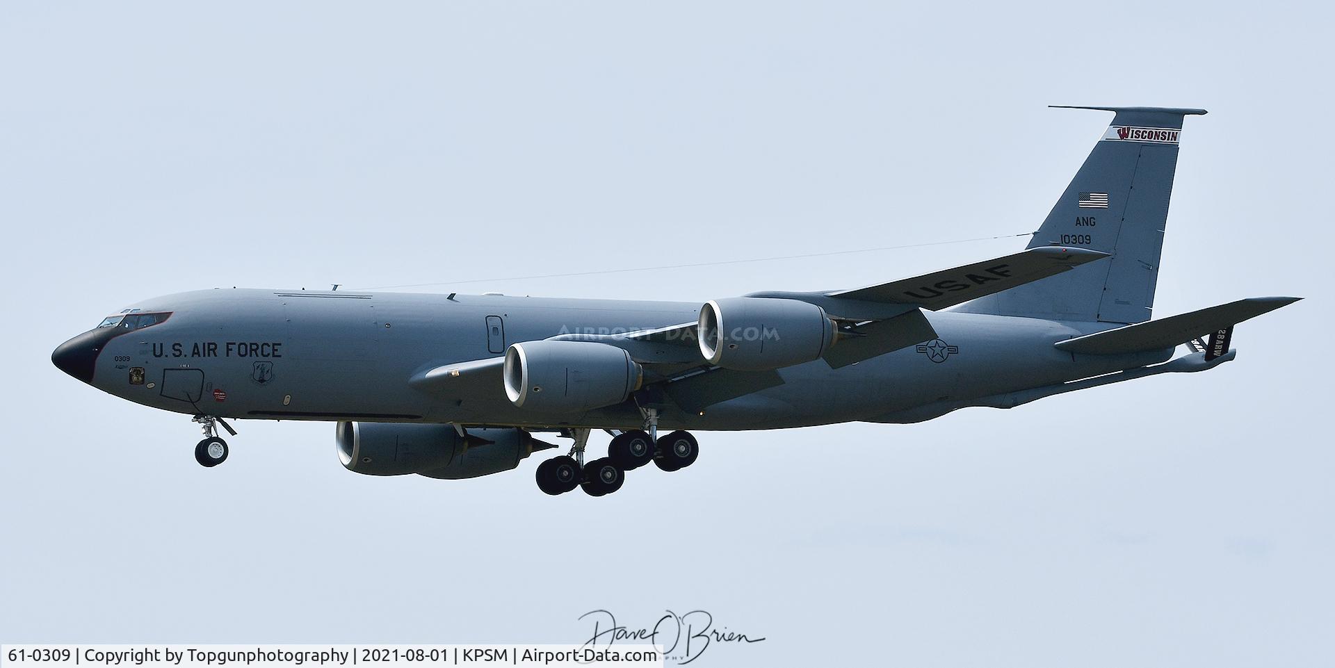 61-0309, 1961 Boeing KC-135R Stratotanker C/N 18216, SPUR91 landing RW16