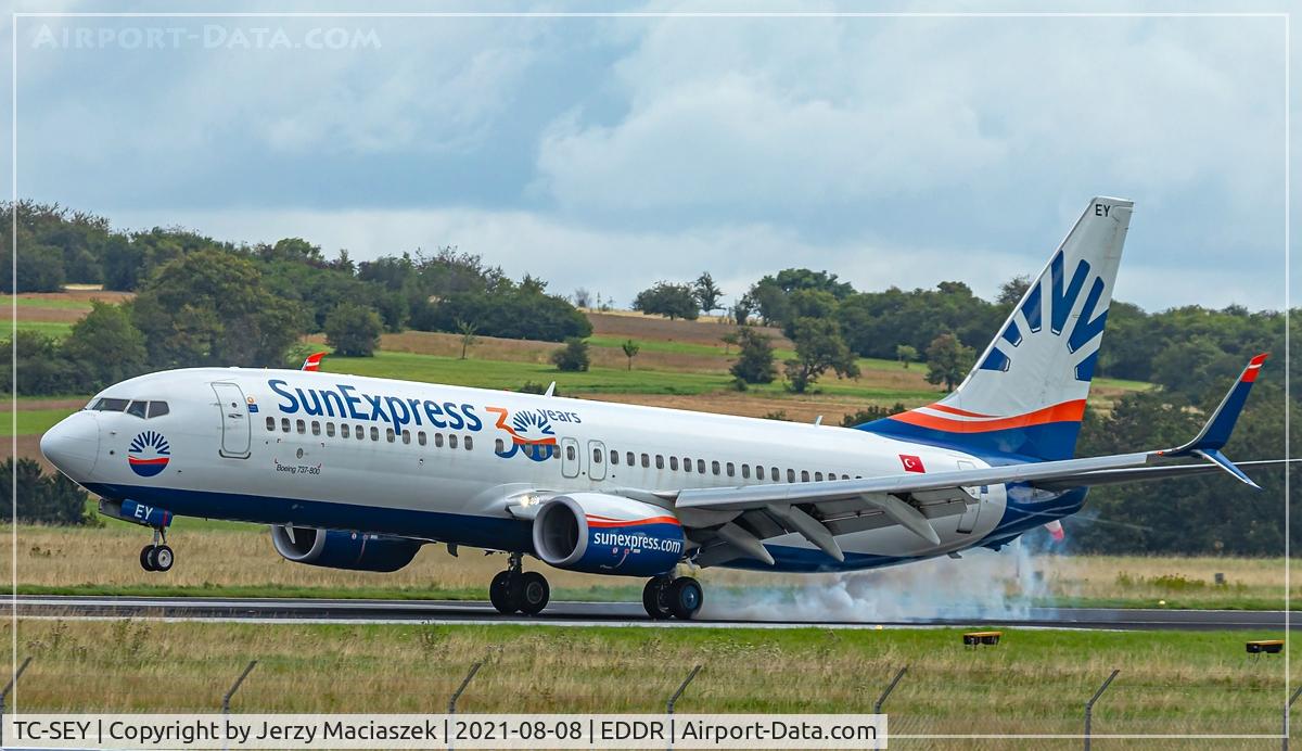 TC-SEY, 2016 Boeing 737-8HC C/N 61182, 2016 Boeing 737-8HC, c/n: 61182