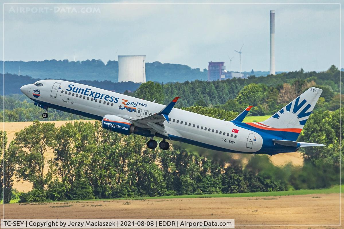 TC-SEY, 2016 Boeing 737-8HC C/N 61182, 2016 Boeing 737-8HC, c/n: 61182
