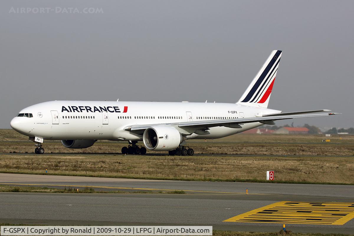 F-GSPX, 2002 Boeing 777-228/ER C/N 32698, at cdg