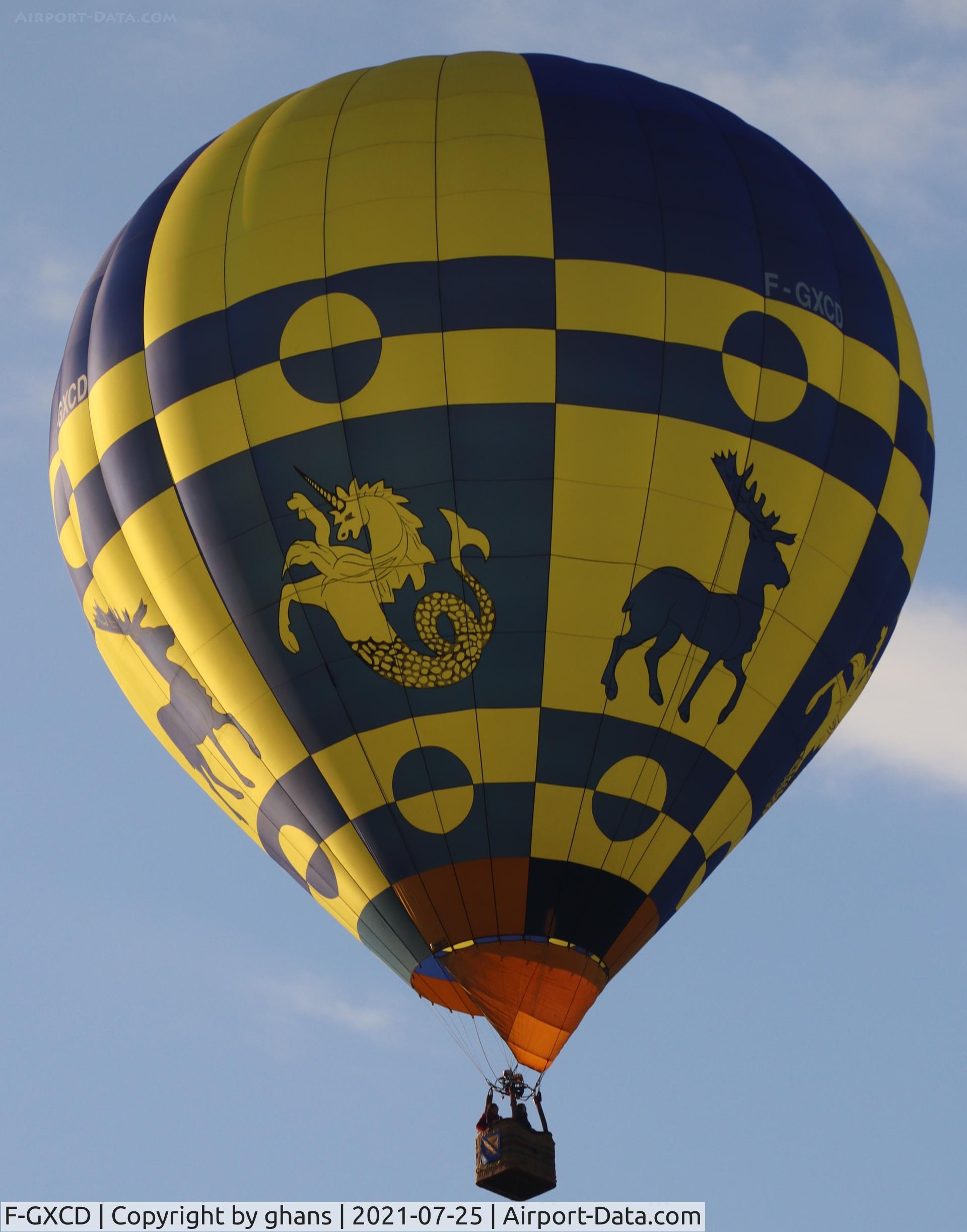 F-GXCD, UltraMagic M-90 C/N 90/82, @ Chambley
