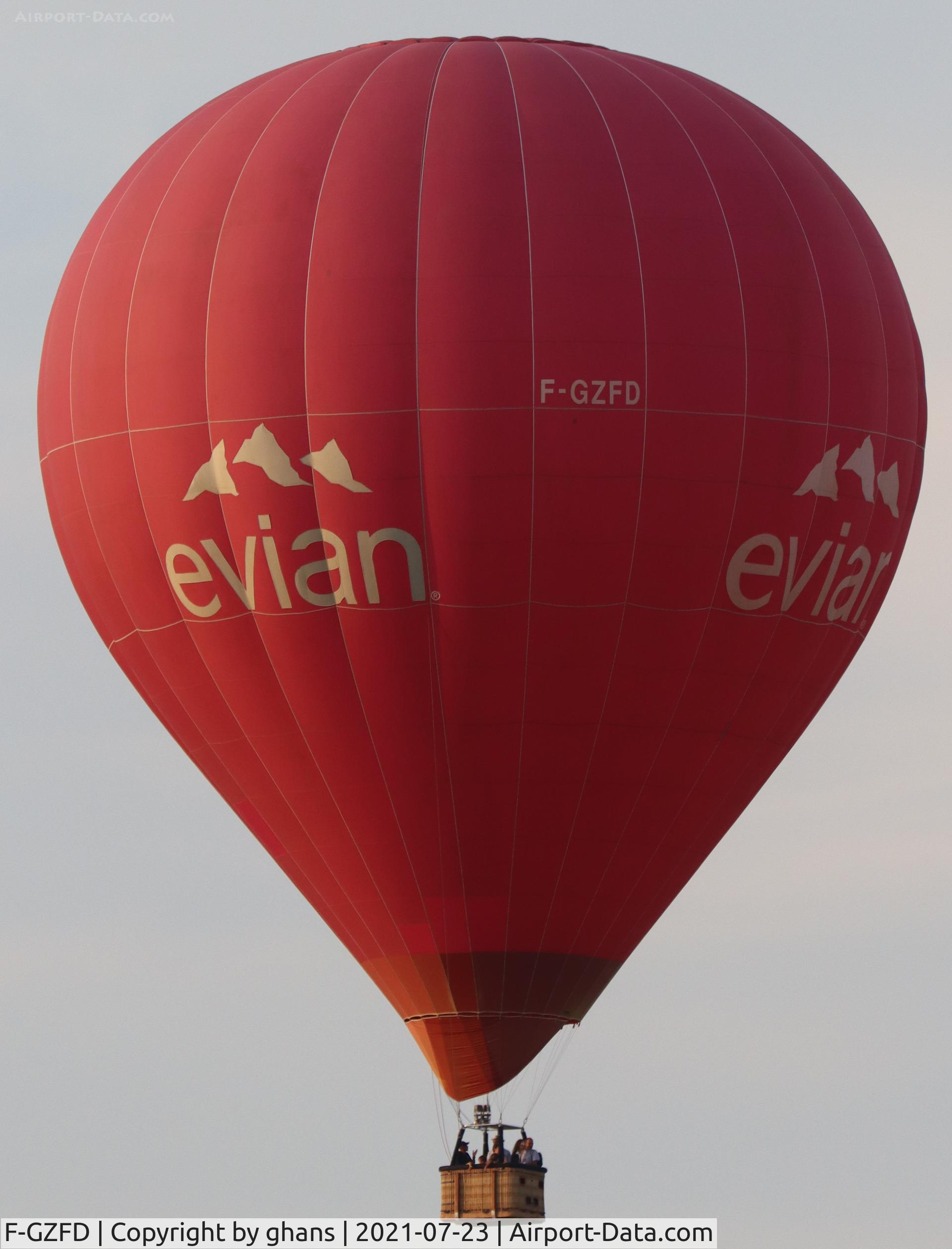 F-GZFD, UltraMagic M-130 C/N 130/72, @ Chambley
