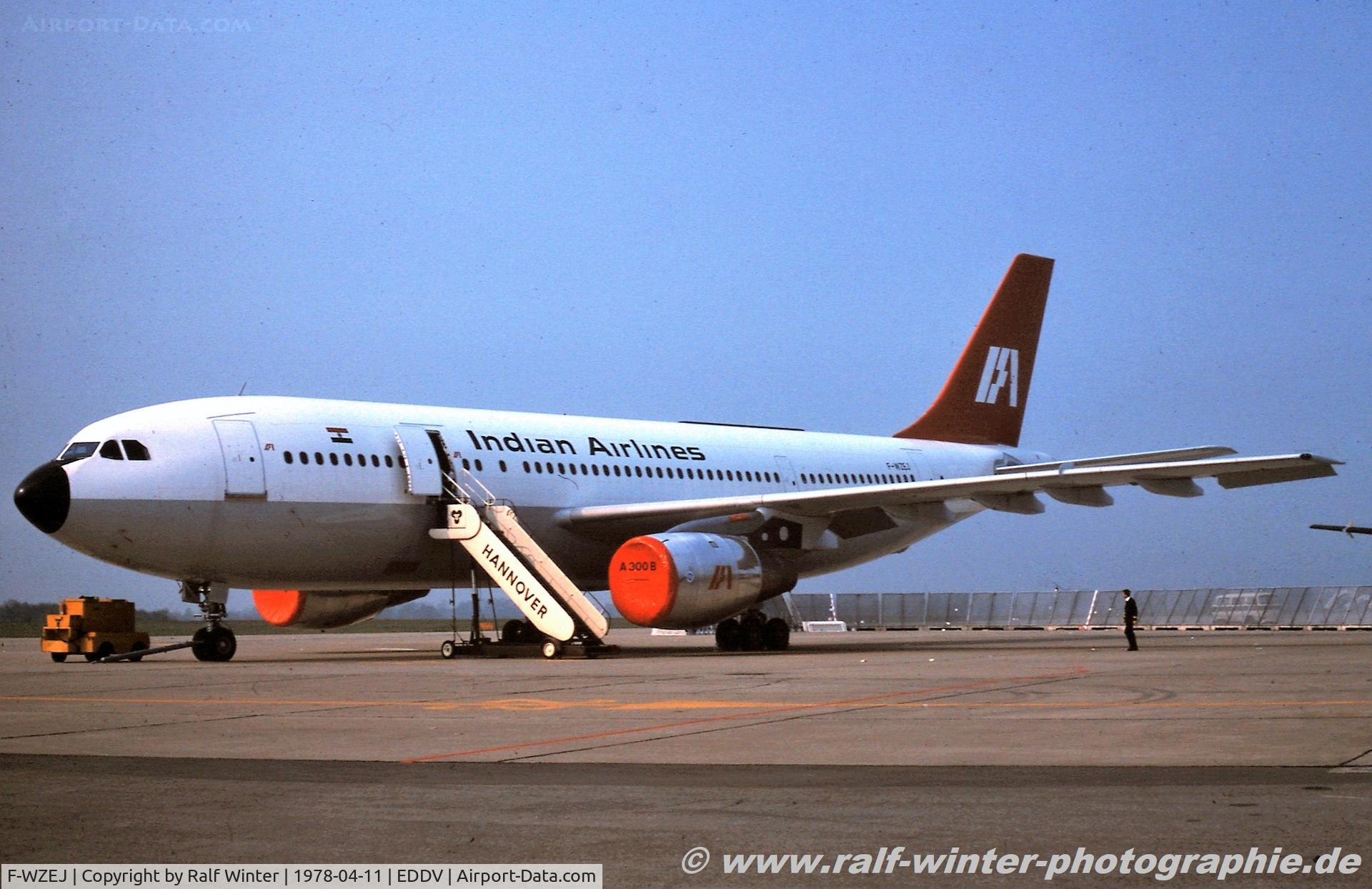 F-WZEJ, Airbus A300-B2-101 C/N 60, Airbus A300-B2-101 - Indian Airlines - 60 - F-WZEJ - 04.1978 - HAJ