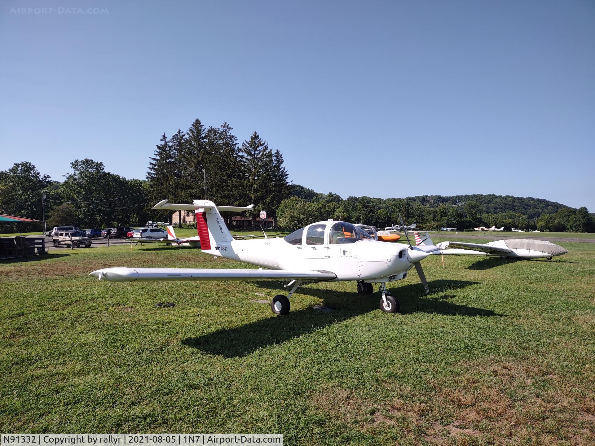 N91332, 1981 Piper PA-38-112 Tomahawk C/N 38-81A0168, At Jersey Ridge Soaring