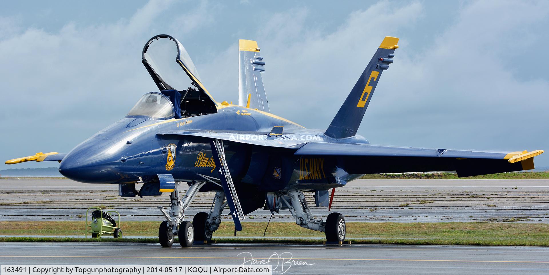 163491, 1988 McDonnell Douglas F/A-18C Hornet C/N 727/C048, rain has stopped, bring out the Blues