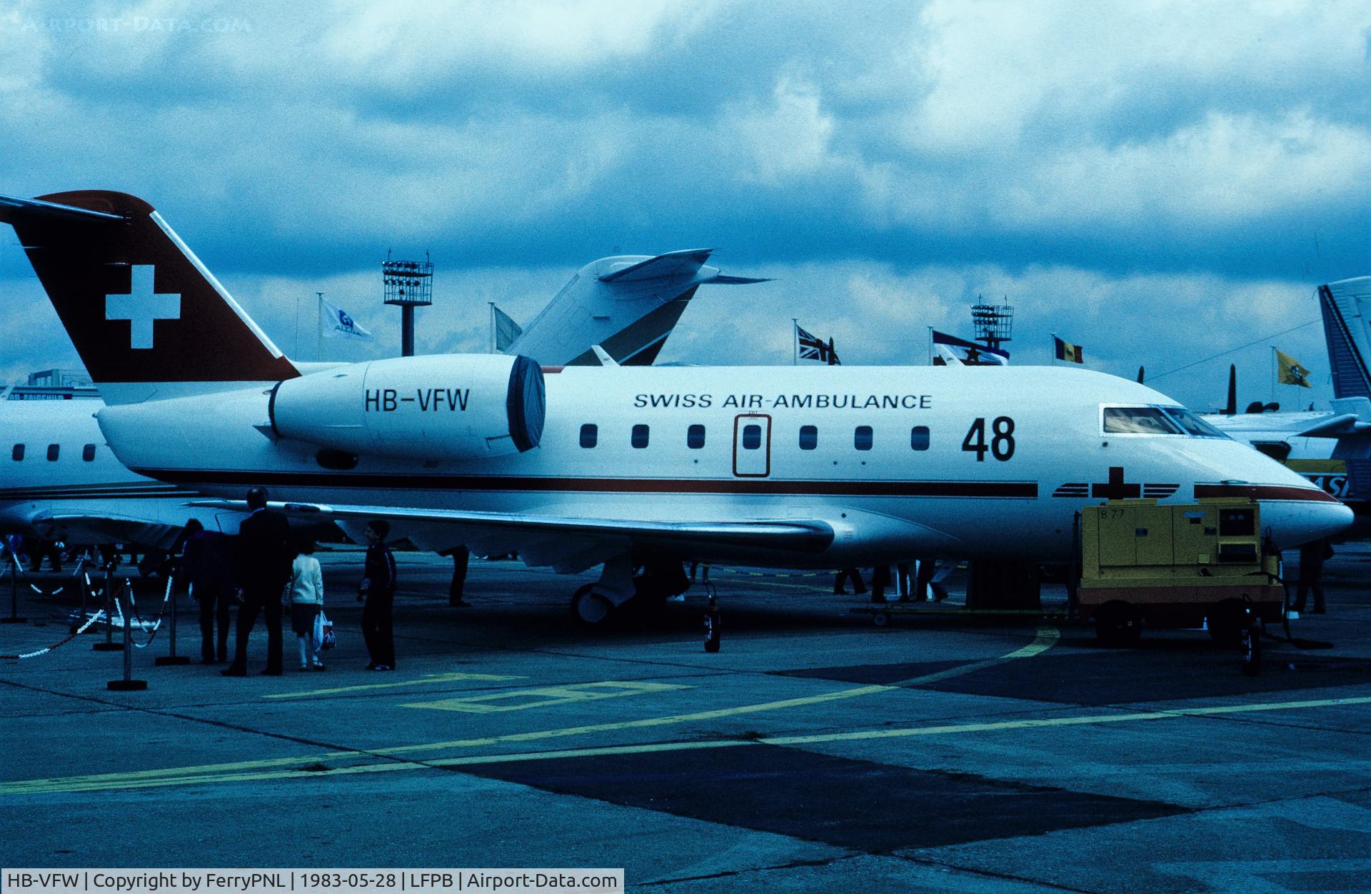 HB-VFW, Canadair Challenger 600 (CL-600-1A11) C/N 1049, Swiss Air Ambulance CL600 at the Paris Air Show