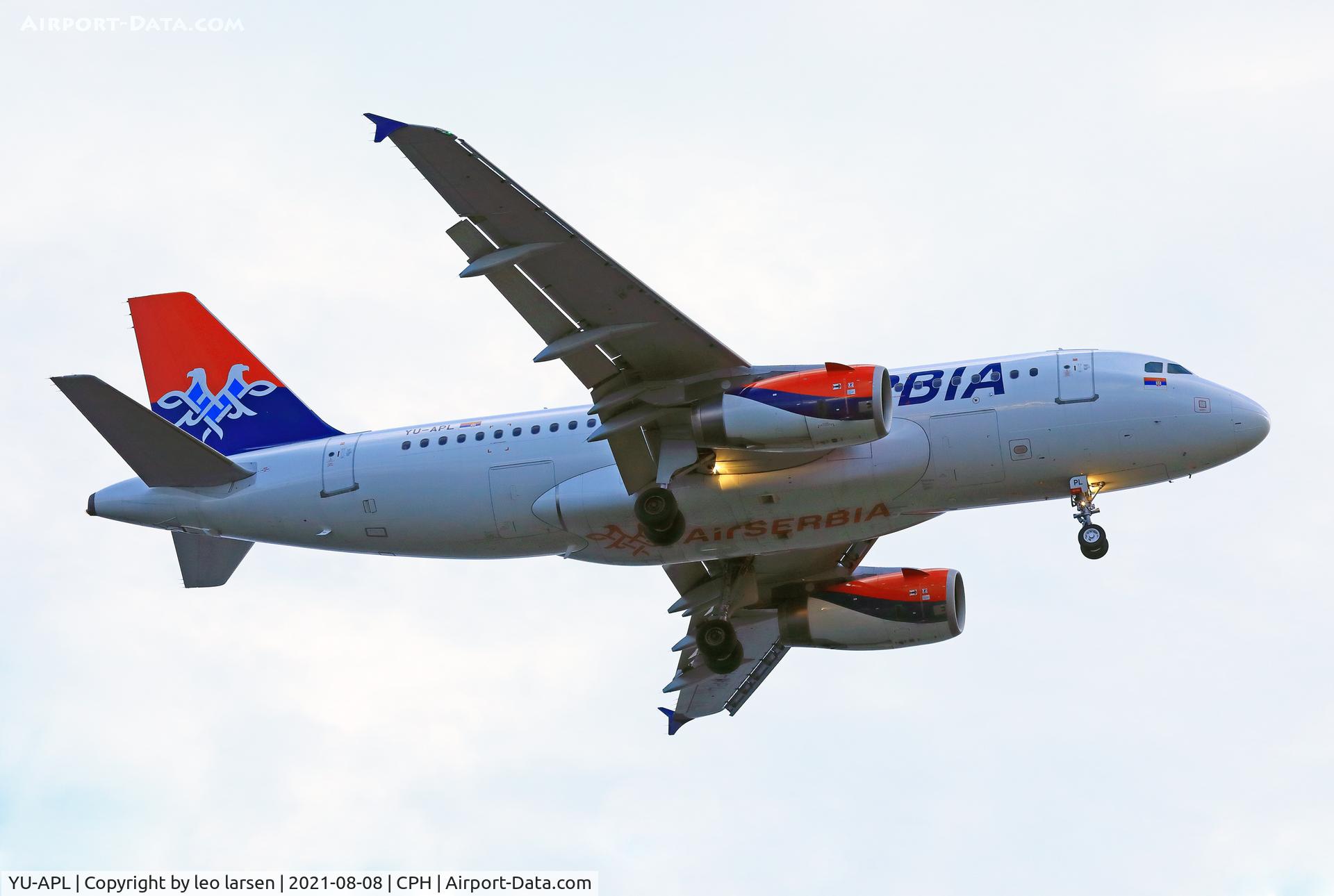 YU-APL, 2010 Airbus A319-132 C/N 4282, Copenhagen 8.8.2021 on final to R-30