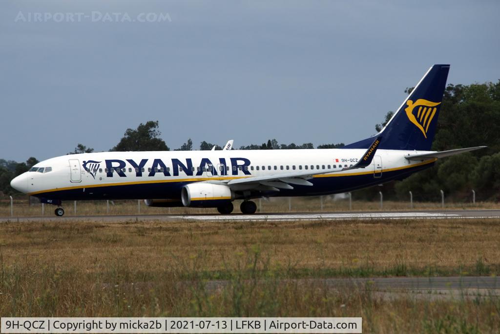 9H-QCZ, 2016 Boeing 737-8AS C/N 44748, Take off