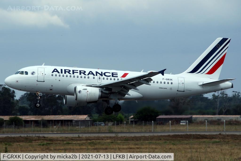 F-GRXK, 2006 Airbus A319-115LR C/N 2716, Landing, with new colours, Scrapped in march 2025.