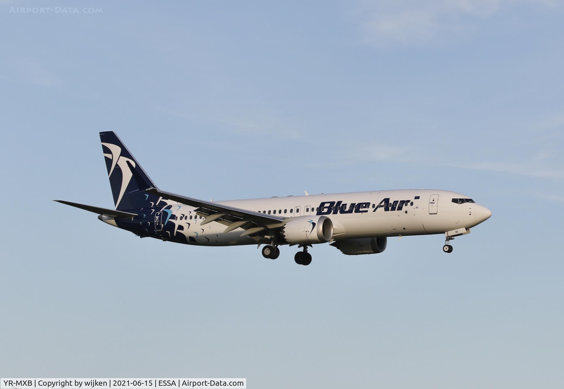 YR-MXB, 2019 Boeing 737-8 MAX C/N 43306, RWY 26