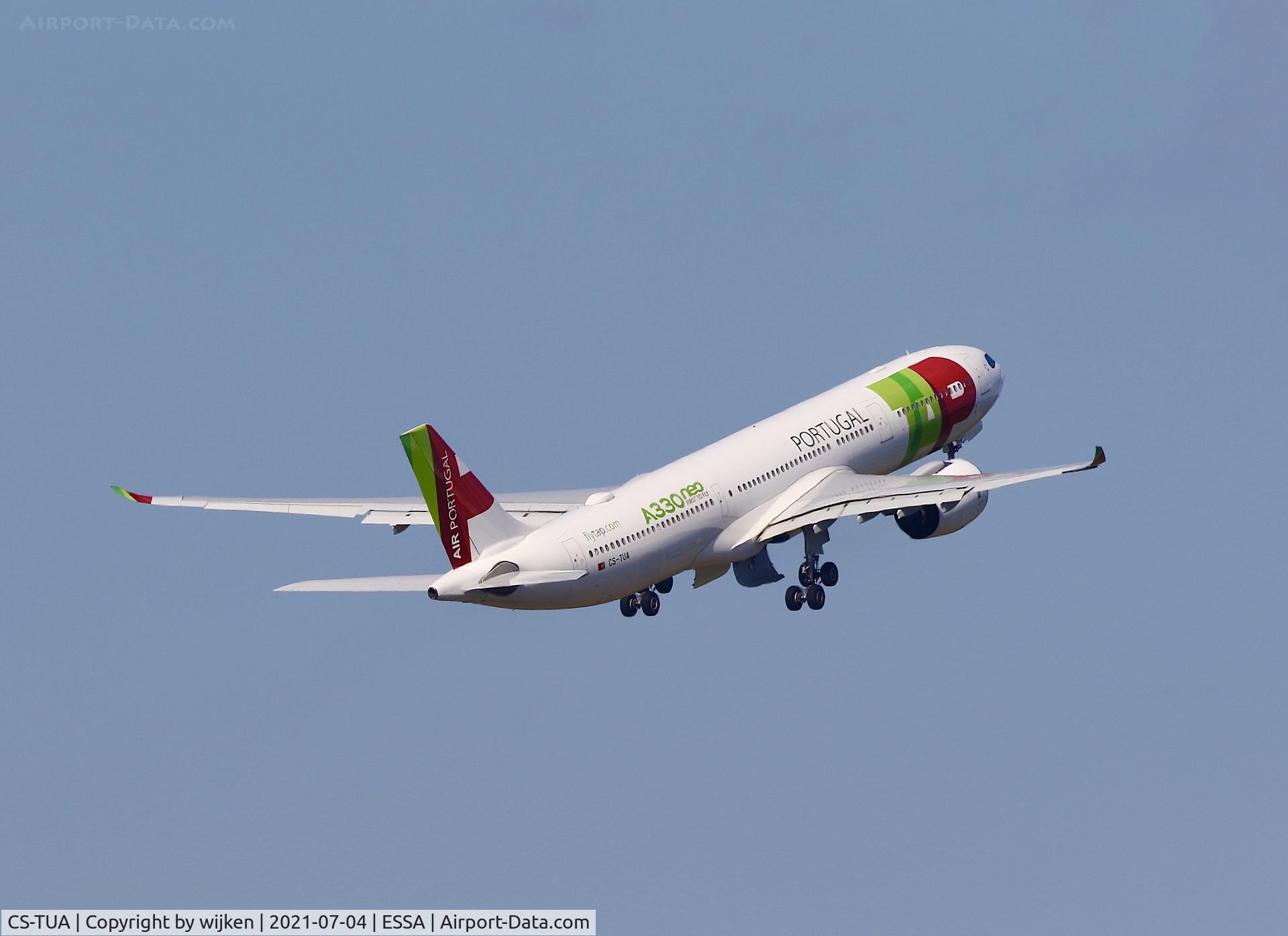 CS-TUA, 2017 Airbus A330-941 C/N 1819, RWY 08