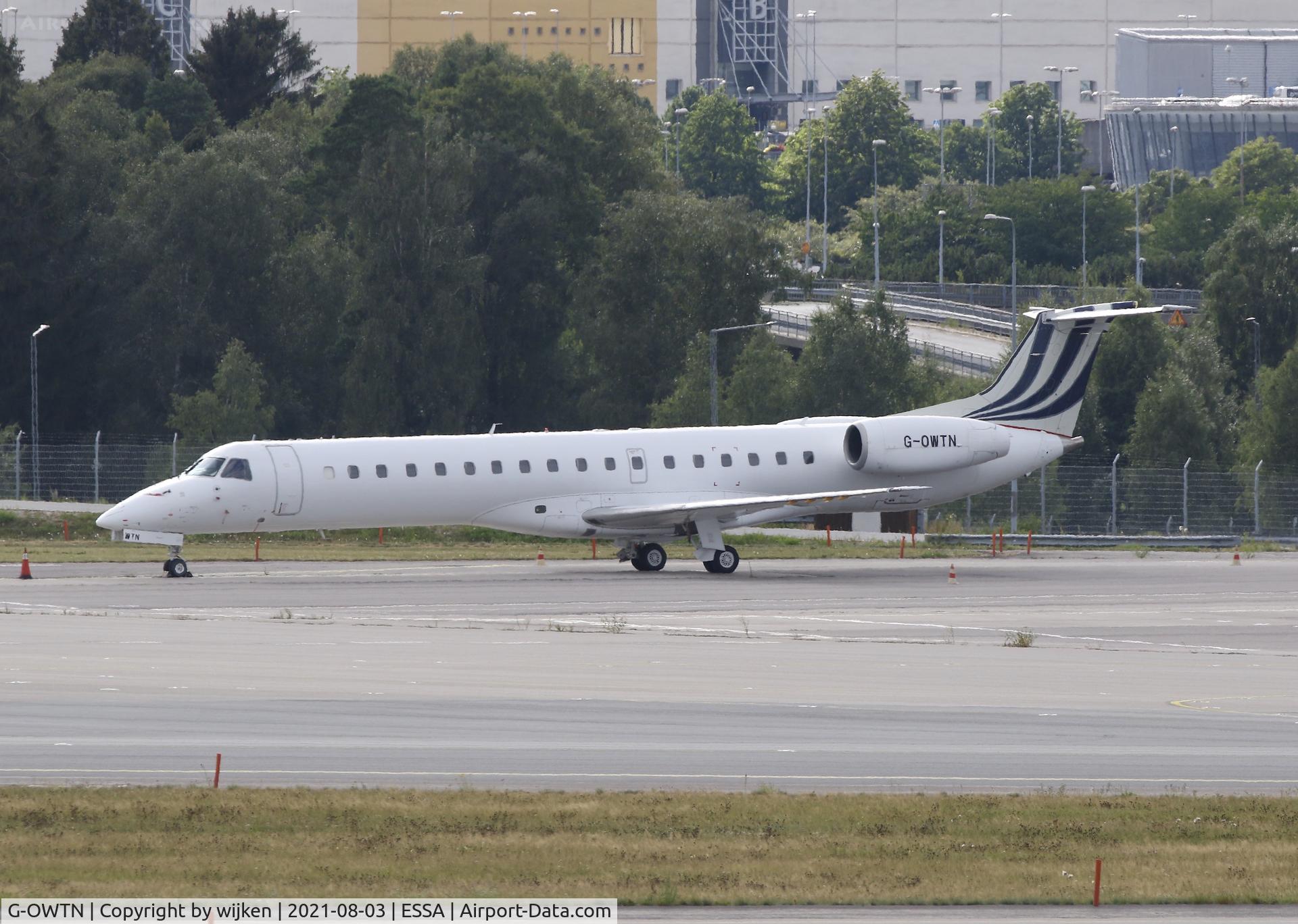 G-OWTN, 1997 Embraer EMB-145EU (ERJ-145EU) C/N 145010, Ramp M