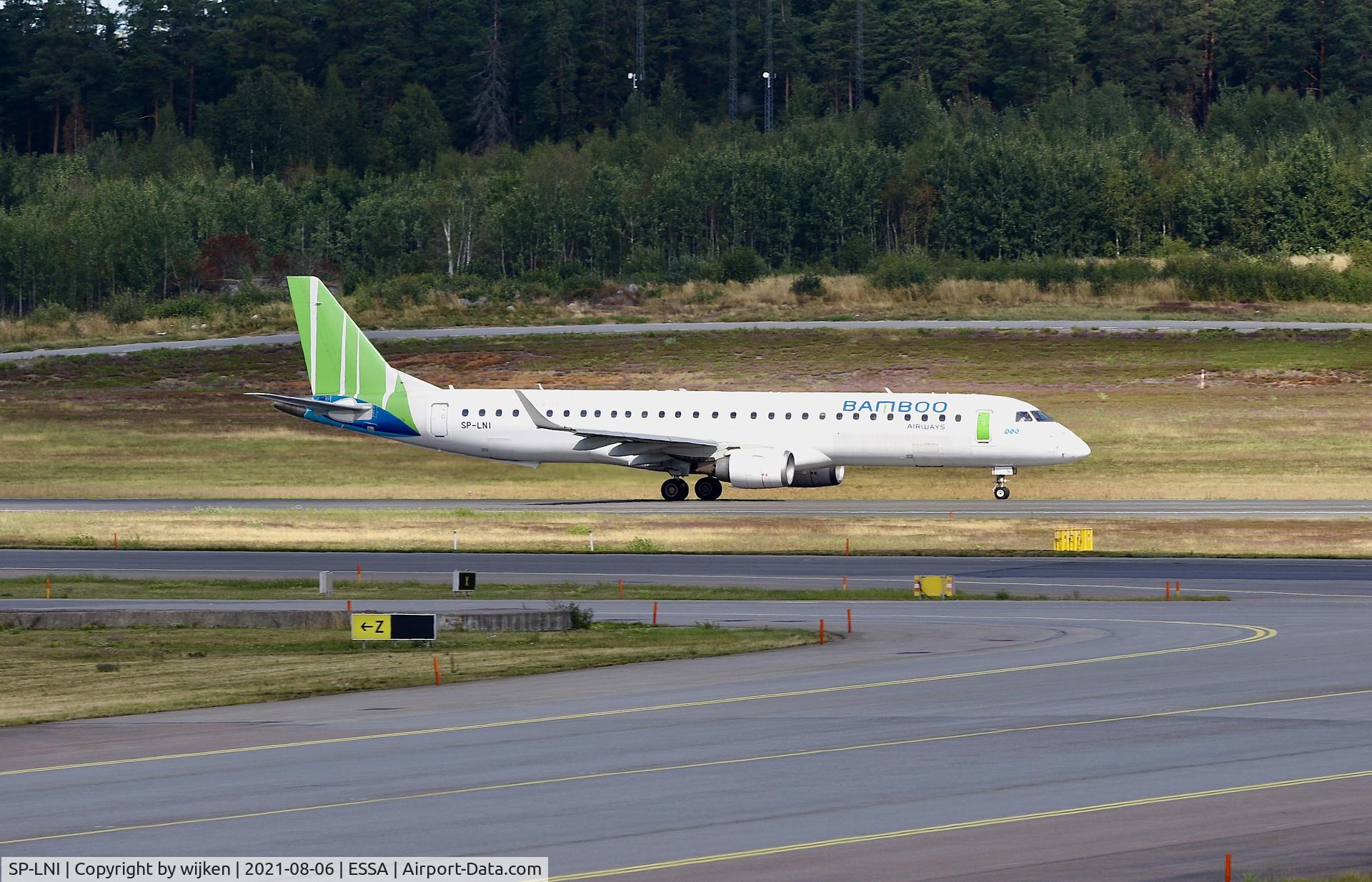 SP-LNI, 2008 Embraer 195LR (ERJ-190-200LR) C/N 19000240, RWY 08