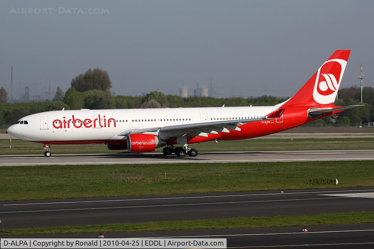 D-ALPA, 2001 Airbus A330-223 C/N 403, at dus