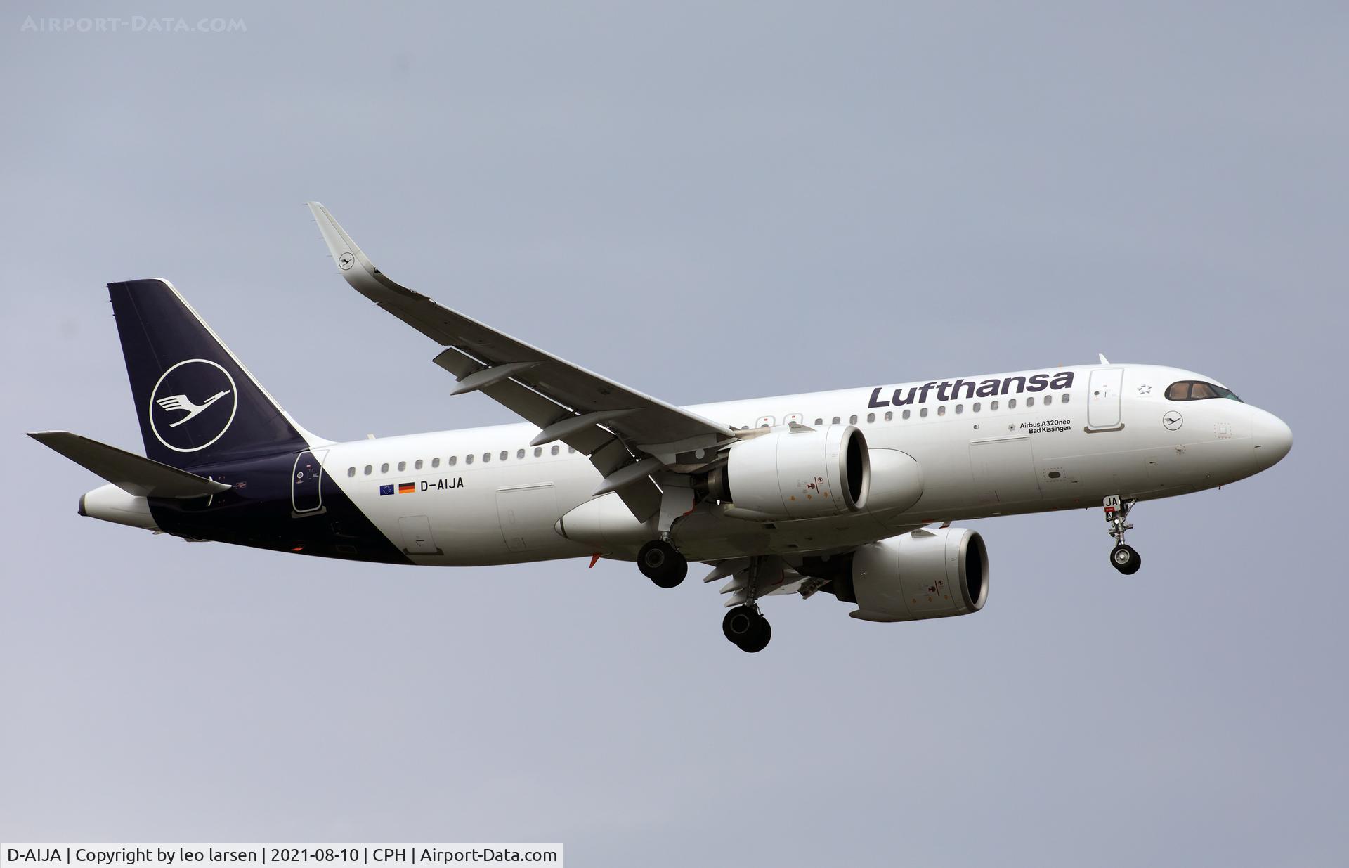 D-AIJA, 2020 Airbus A320-271 Neo C/N 9555, Copenhagen 10.8.2021 on final to R-12