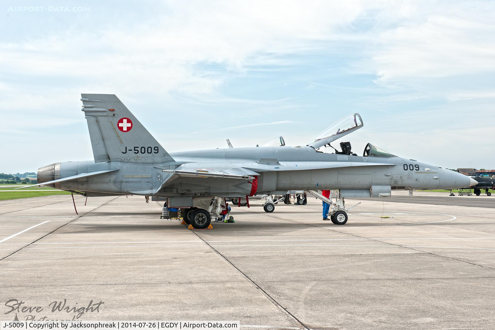 J-5009, McDonnell Douglas F/A-18C Hornet C/N 1343/SFC009, Yeovilton Air Day 2014
