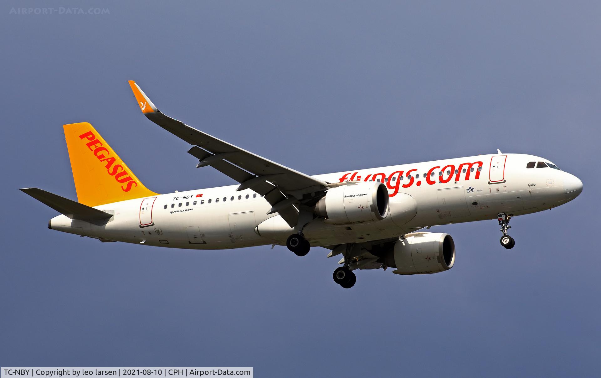 TC-NBY, 2018 Airbus A320-251N C/N 8292, Copenhagen 10.8.2021 on final to R-12